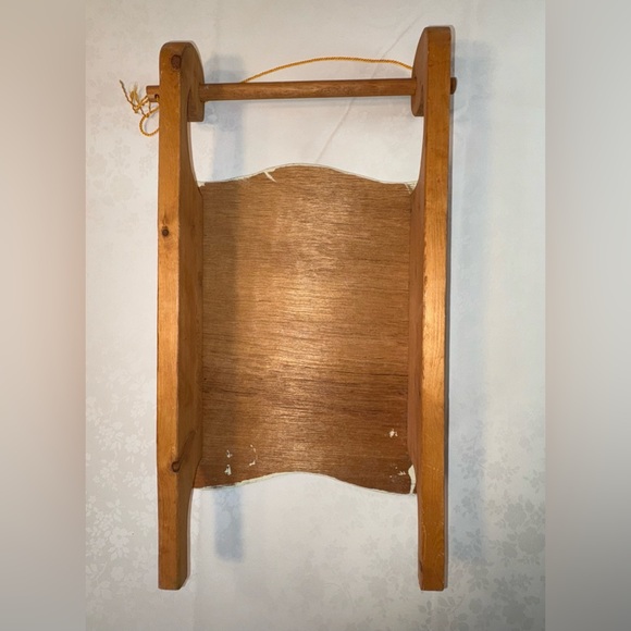 Christmas Decor: Vintage, Wood, Hand-Painted Old-Timey Sled, Cheerful Teddy Bear - Picture 3 of 6